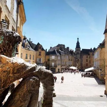 Superbe Piscine Le Celadore De Climatise, 7 Min A Pied Du Centre