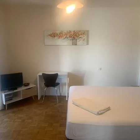 Apartment Superbe Piscine Le Celadore De Climatise, 7 Min A Pied Du Centre